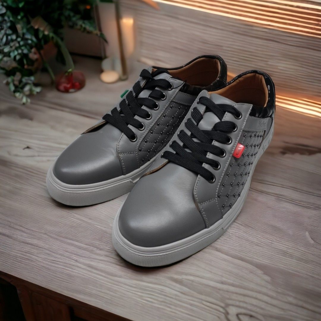 KICKERS Sneakers Original Baru Gress 100 Size 41 42 bisa pakai insole 26.5 cm Fesyen Pria Sepatu Sneakers di Carousell