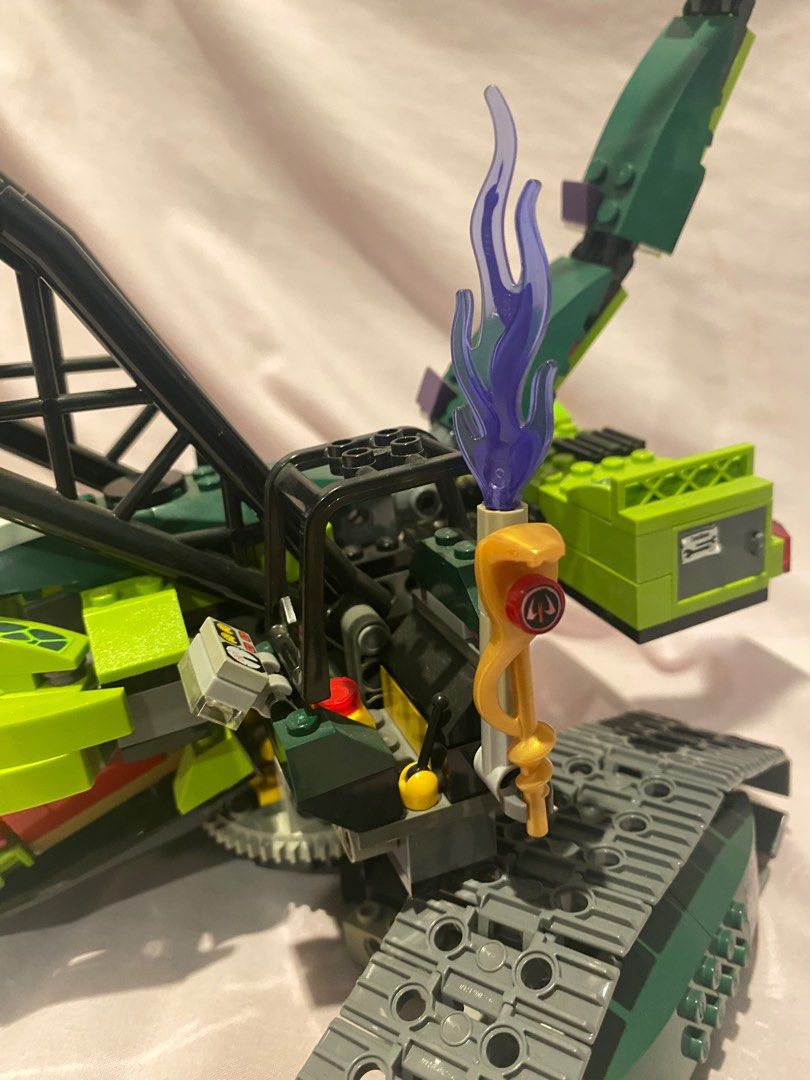 Lego Ninjago Fangpyre Wrecking Ball 9457