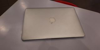 Macbook Air 2013  8gb ram 256gb Ssd 13 inch laptop