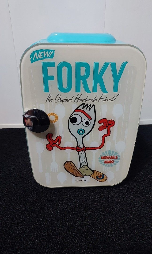 Mini ref (Category: Other Home Decor) located in Baguio. Submitted by lanilyn (Listing ID 1303375490, Image 3). Description: frok ukay box.