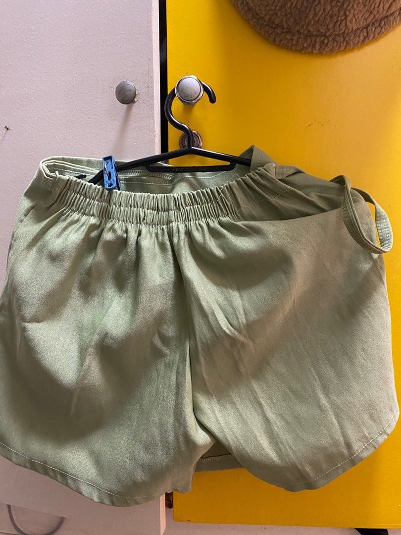 MINT GREEN SKORTS (Category: Skirts) located in Baguio. Submitted by declutterwithmmeee (Listing ID 1303316255, Image 2). Description: free when u purchase 2-3 items:).