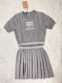 （分類：）位於 。 由 lalala_113 提交（商品編號 1303373656，圖片 1）。簡介： 。