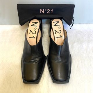 N21 Black Calf Leather Block Heel Mules