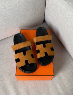 (Kategori: ) berada di . Dikirim oleh brandedboutique_luxury (ID iklan 1303303376, Gambar 1). Deskripsi: .