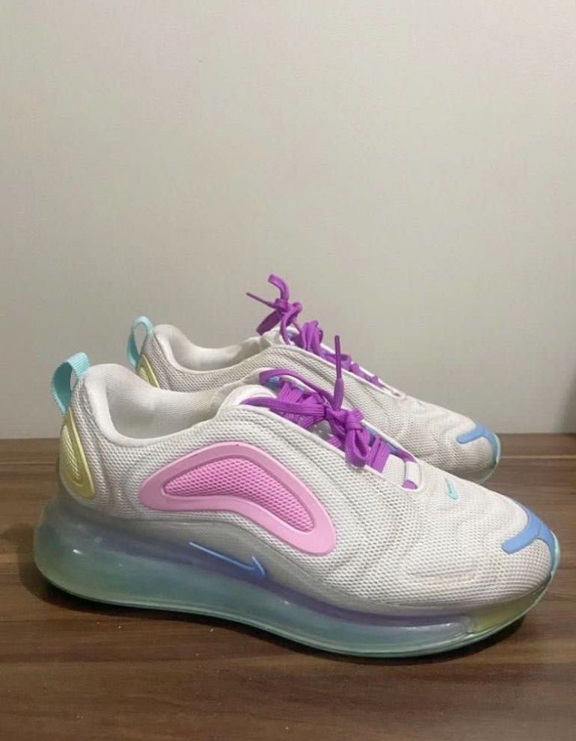 Nike AirMax 720 (Category: Sneakers) located in Quezon City. Submitted by bleu_decluttering (Listing ID 1303278244, Image 1). Description: Original price: 9,500 RFS: Declutter .