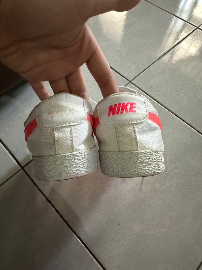 Nike shoes size US 1Y (Category: Babies & Kids Fashion) located in Santa Rosa. Submitted by che1995 (Listing ID 1303288857, Image 2). Description: .