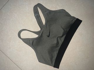 (Category: ) located in . Submitted by kengkeng__ (Listing ID 1303369106, Image 1). Description: .