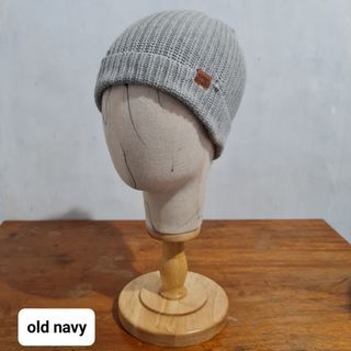 Old Navy Adult Bonnet Beanie