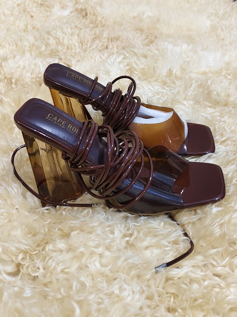 Cape robbin chunky heels top