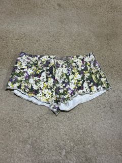 (Category: ) located in . Submitted by a.unicorn (Listing ID 1303345909, Image 1). Description: .