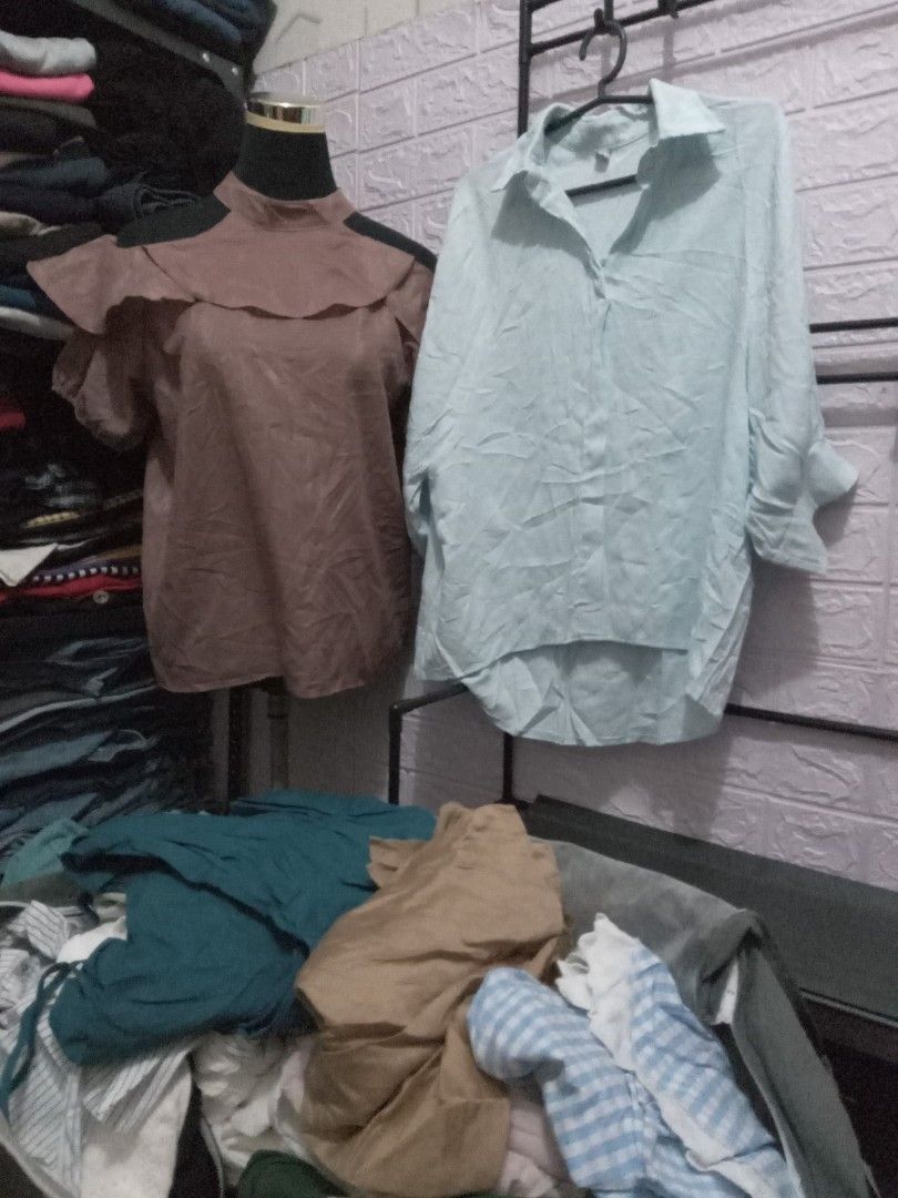 panimula negosyo bundle colored blouses (Category: Blouses) located in Angono. Submitted by watchu_find (Listing ID 1303413591, Image 2). Description: panimula negosyo bundle colored blouse all items are washed random items with additional freebies good quality ukay items 1500 for 20pcs.