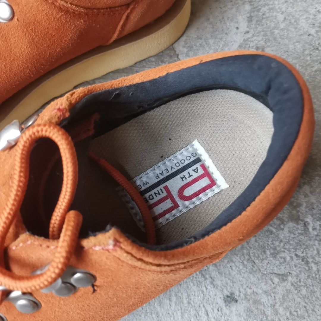 Pathfinder Suede Hiking Derbies in Burnt Orange (Category: Boots) located in Rodriguez. Submitted by tygryskus_picks (Listing ID 1303276774, Image 3). Description: Great Colorway Buttery Suede Very minimal Drags Tagged 8US Fits til 8.5US.