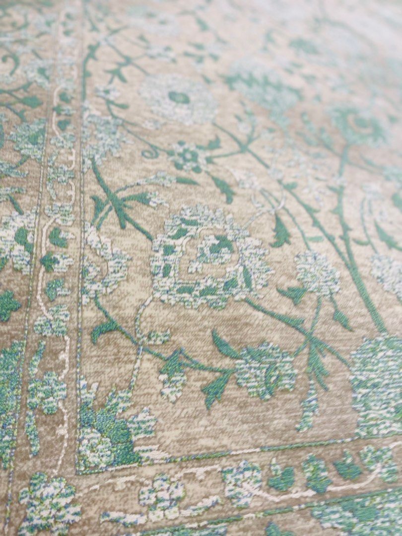 Persian Carpet65073557736706114