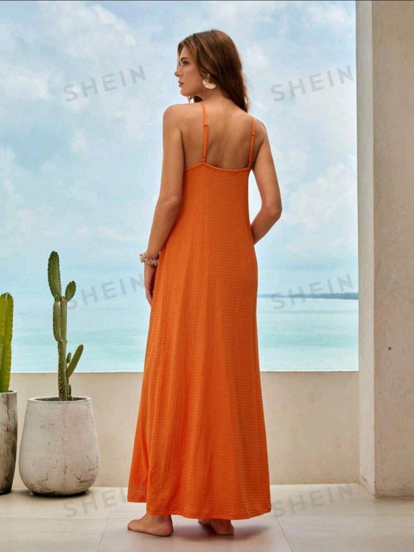 summer halter neck backless dress (Category: Dresses) located in Caloocan City. Submitted by aiah_ (Listing ID 1303396131, Image 3). Description: -used once only for Malaysia trip -no damage mop: gcash mod: gogo xpress.