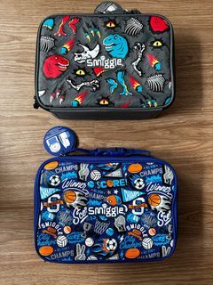 Smiggle insulated lunch box
