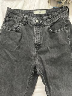 (Category: ) located in . Submitted by basicstyles.co (Listing ID 1303275890, Image 1). Description: .