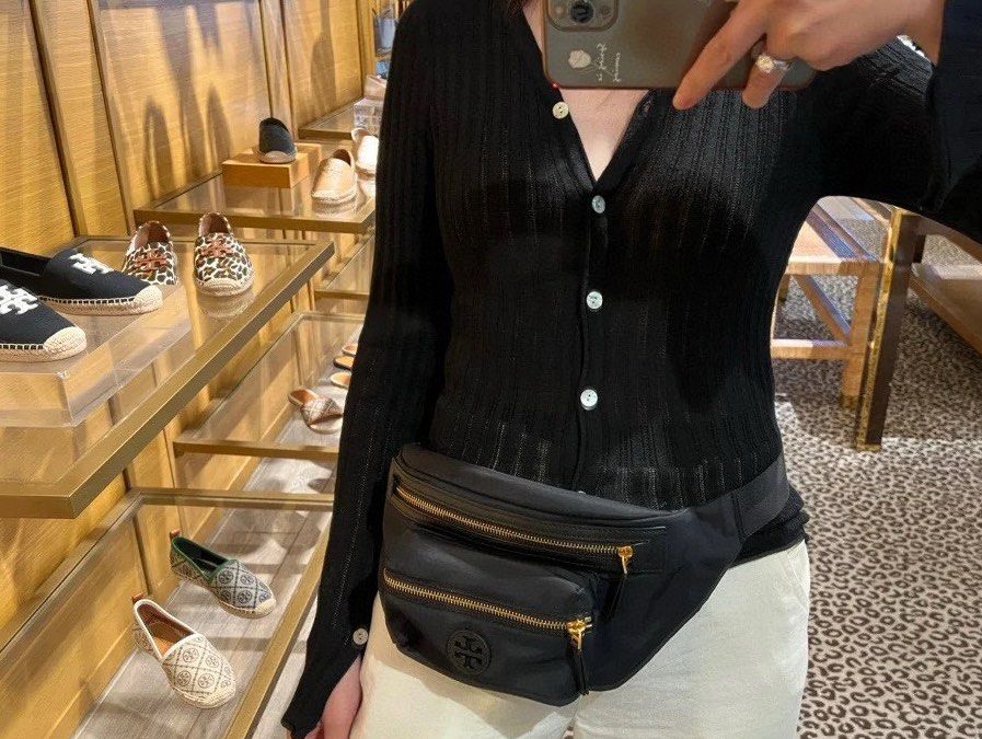 Tory fanny pack outlet