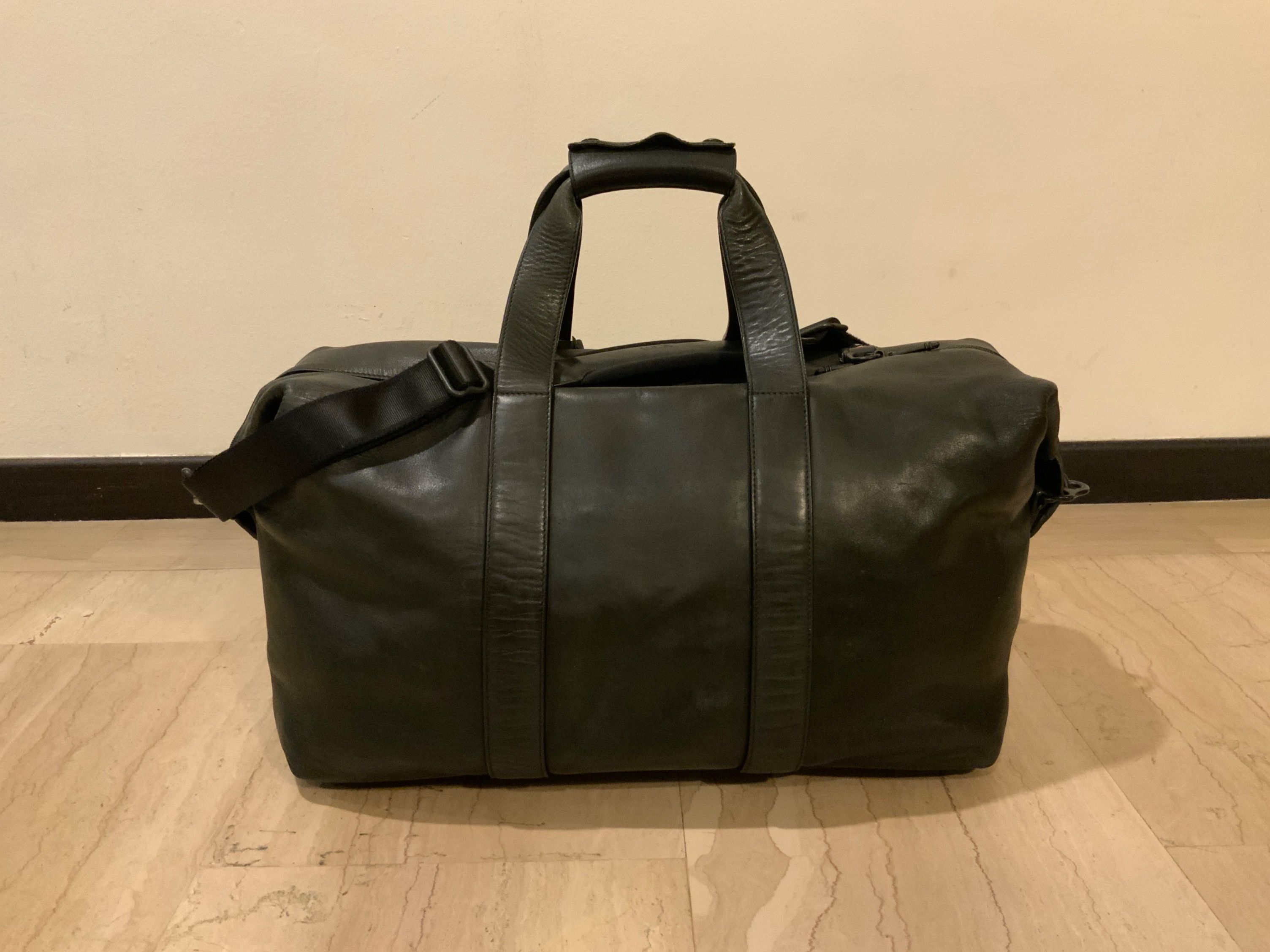 Tumi leather duffle bag best sale