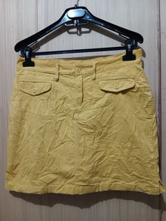 UKAY: Paradiso Corduroy Skirt Short Large