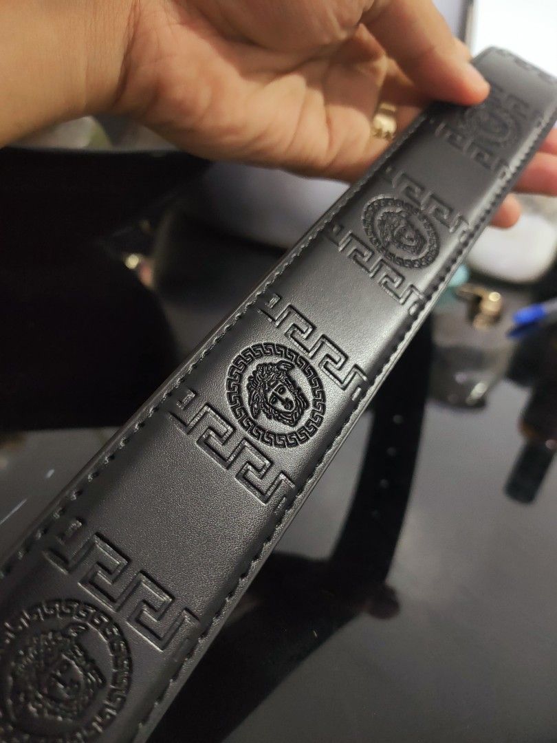 Versace Medusa Mens belt (Category: Belts) located in Cebu City. Submitted by esrpreloved (Listing ID 1303301341, Image 3). Description: Japan Source Belts No flaws Gold with rhinestones.