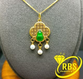18k Burmese Jade Pearl Necklace