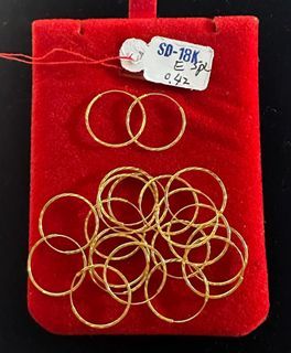 18K Saudi Gold loop earrings