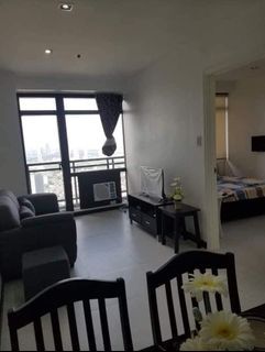 1bedroom condo with balcony Gramercy Residences Makati