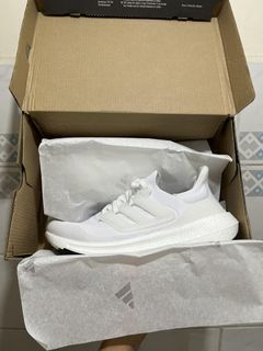 Adidas Ultraboost Light Triple White (Size US 8.5)
