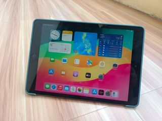 Apple iPad 8th Gen 32GB Wifi & Cellular Sim Slot Space Grey