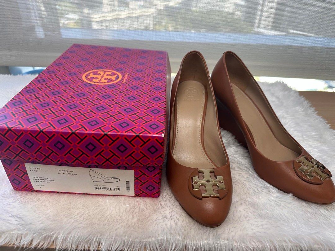 AUTHENTIC Tory Burch Luna Women s Fashion Footwear Heels on Carousell