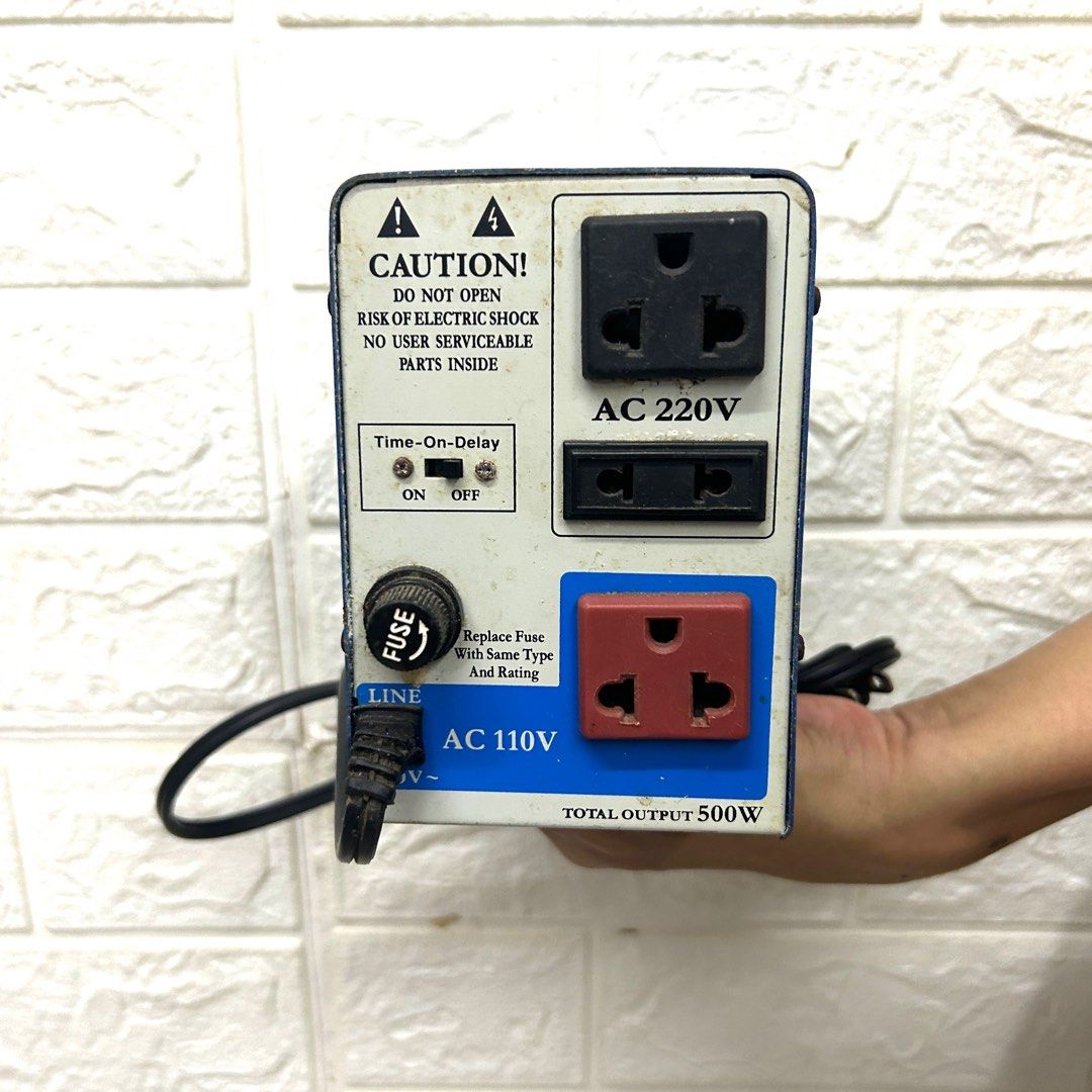 Automatic Voltage Regulator w/ Time Delay Heavy Duty Newstar 500watts (Category: Cables & Adaptors) located in Davao. Submitted by yalbpvynelle9743 (Listing ID 1303493479, Image 2). Description: Automatic Voltage Regulator w/ Time Delay Heavy Duty Newstar FEATURE PROTECTION : - Short Circuit: Fuse 5A - Overload: Cut off > 120% - Low Voltage Cut Off: 184V±4V - Over Voltage Cut Off: 246V±4V - Over Heat Cut Off: >120°C SPECIFICATION : - Output Volta