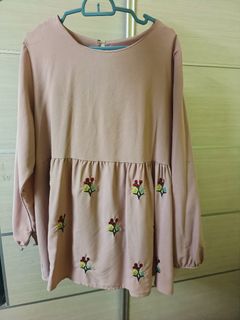 (Category: ) located in . Submitted by luvva_wardrobe (Listing ID 1303531766, Image 1). Description: .