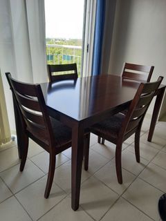 Brown dining set for sale!