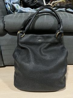 Cartel black leather shoulder bag