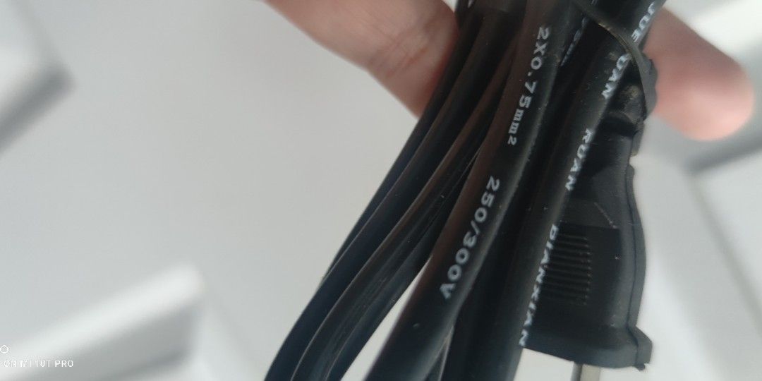 cassette chord radio power cable (Category: Portable Audio Accessories) located in Cavite. Submitted by Combiishop (Listing ID 1303431841, Image 1). Description: .