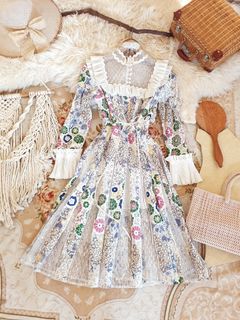 (Category: ) located in . Submitted by chariteecollections (Listing ID 1303474151, Image 1). Description: .