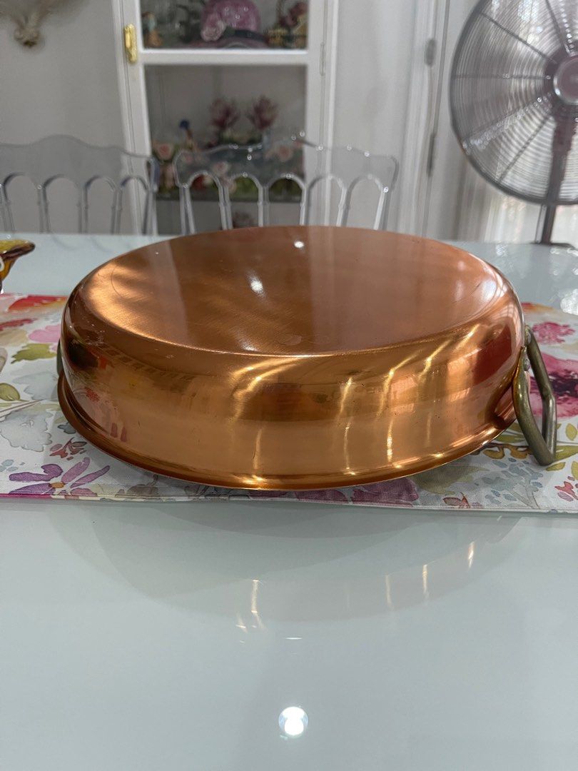 Copper casserole (Category: Cookware & Accessories) located in Mandaluyong City. Submitted by daisys.collection (Listing ID 1303442031, Image 3). Description: 28 cm diameter; 5 cm high.