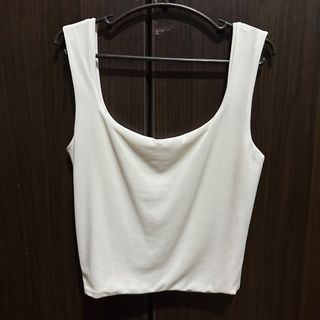 D04 House of Lulu White Reversible Square Neck