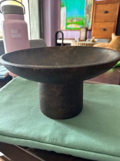 Decorative bowl / stand