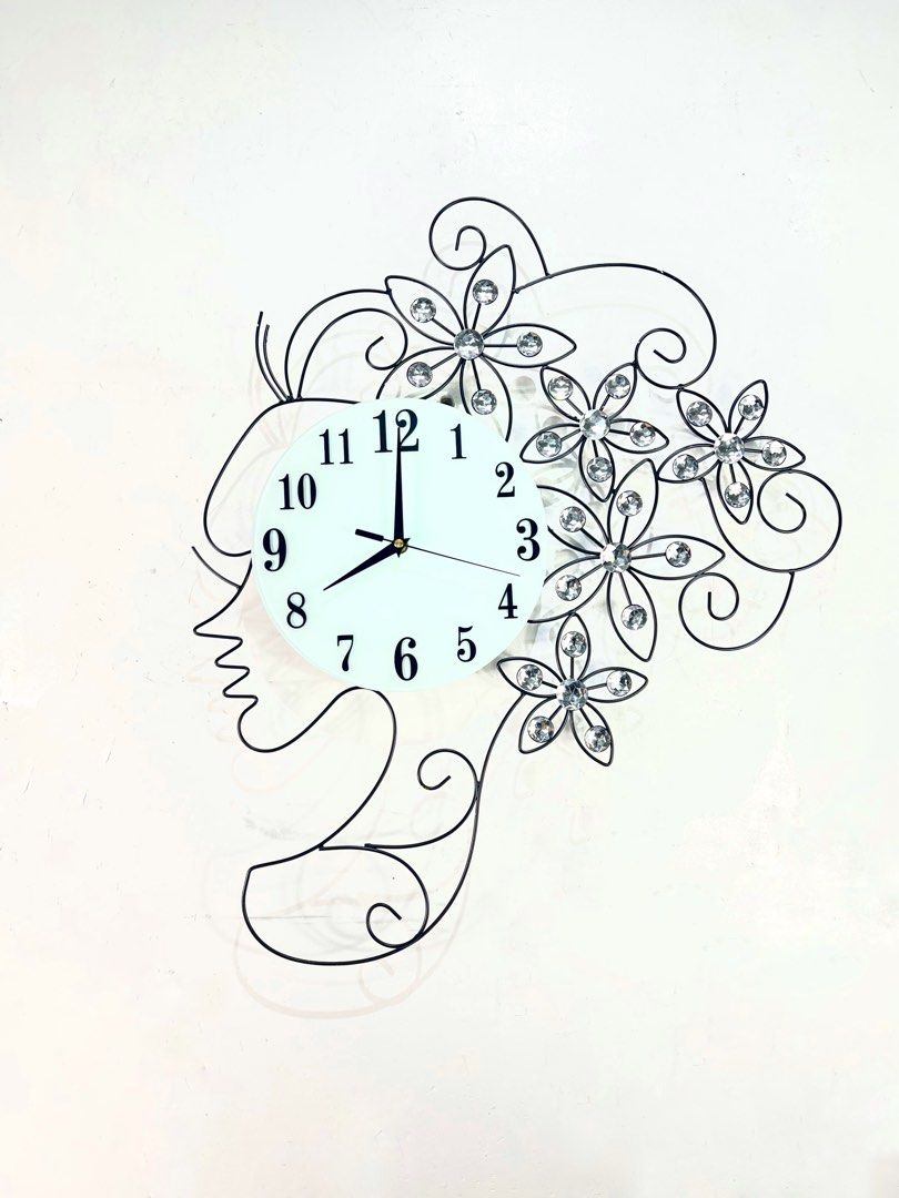 Decorative Lady Wall Clock with Gems (Category: Clocks) located in Malabon City. Submitted by lacasadecor (Listing ID 1303519755, Image 1). Description: 54cm x 54cm.