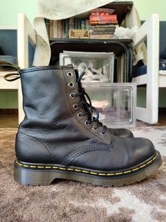 Dr. Martens 1460 WOMEN'S
Smooth Leather Lace Up
Boots Black 11821