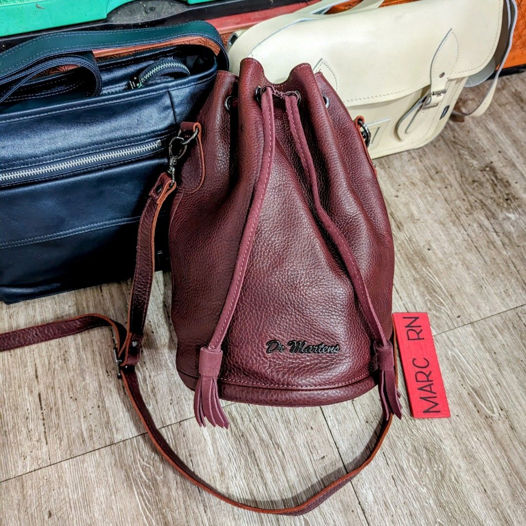 Dr Martens inuck bucket bag Women s Fashion Bags Wallets Cross body Bags on Carousell