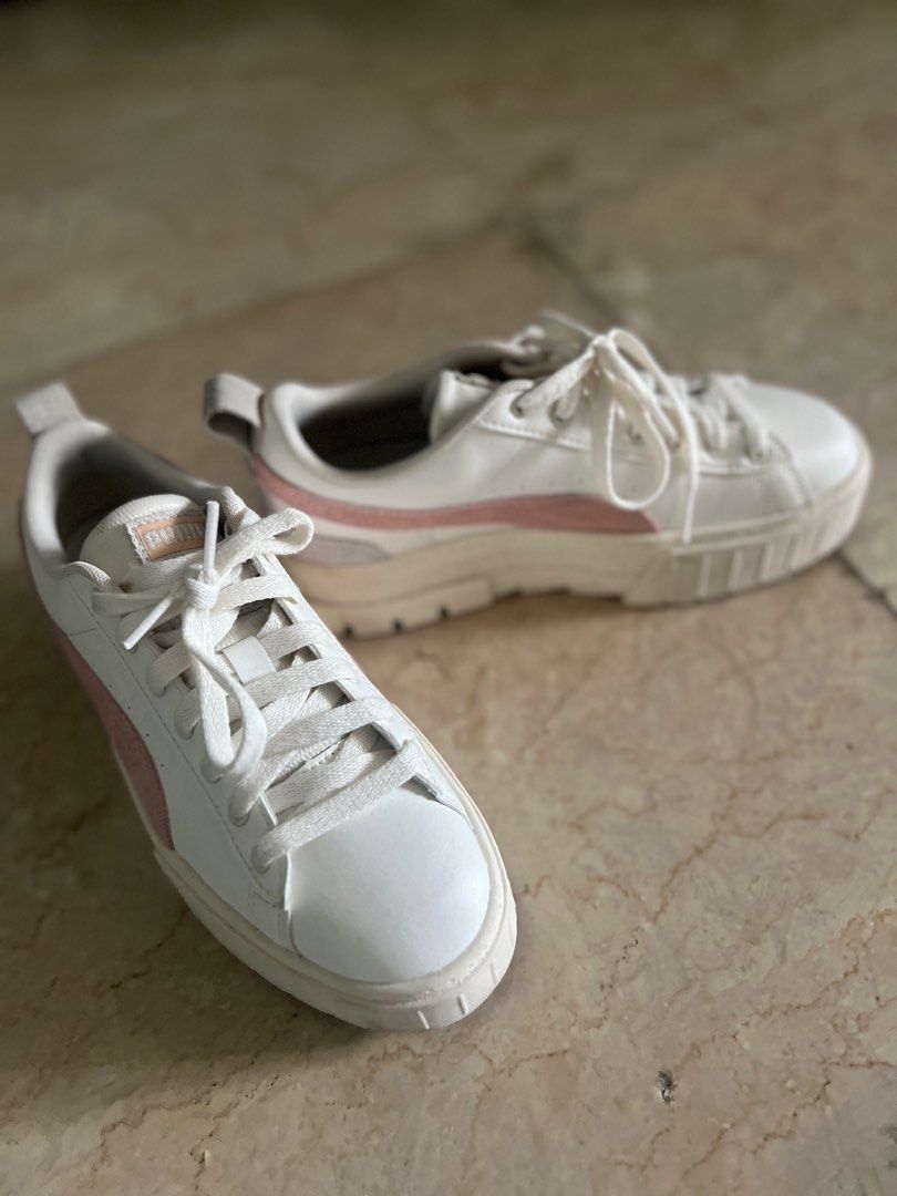 Fenty shoes 42 deals