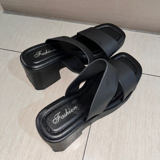 [FREE SOAP] block heels black sandals women
