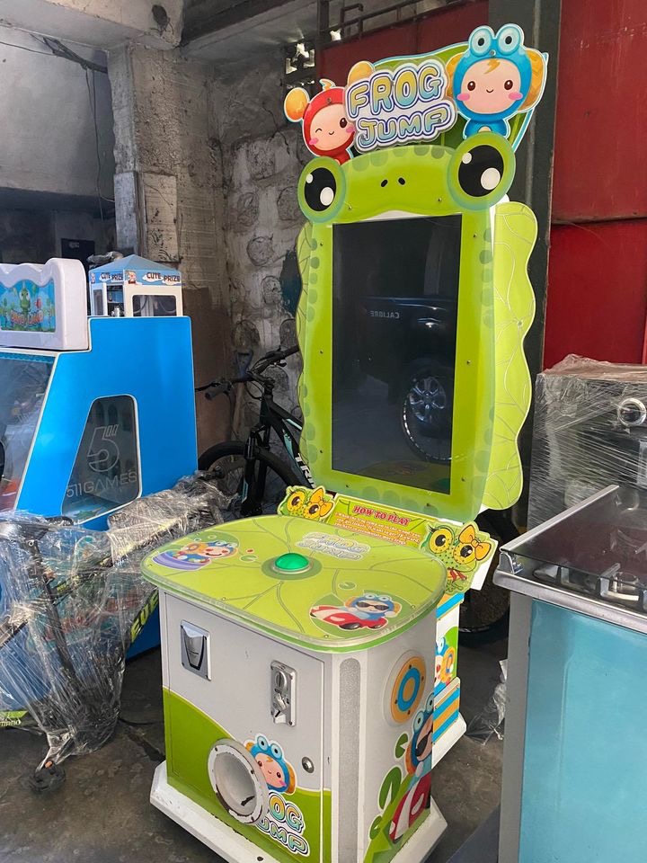 Frog Jump Arcade Machine, Hobbies & Toys, Toys & Games on Carousell