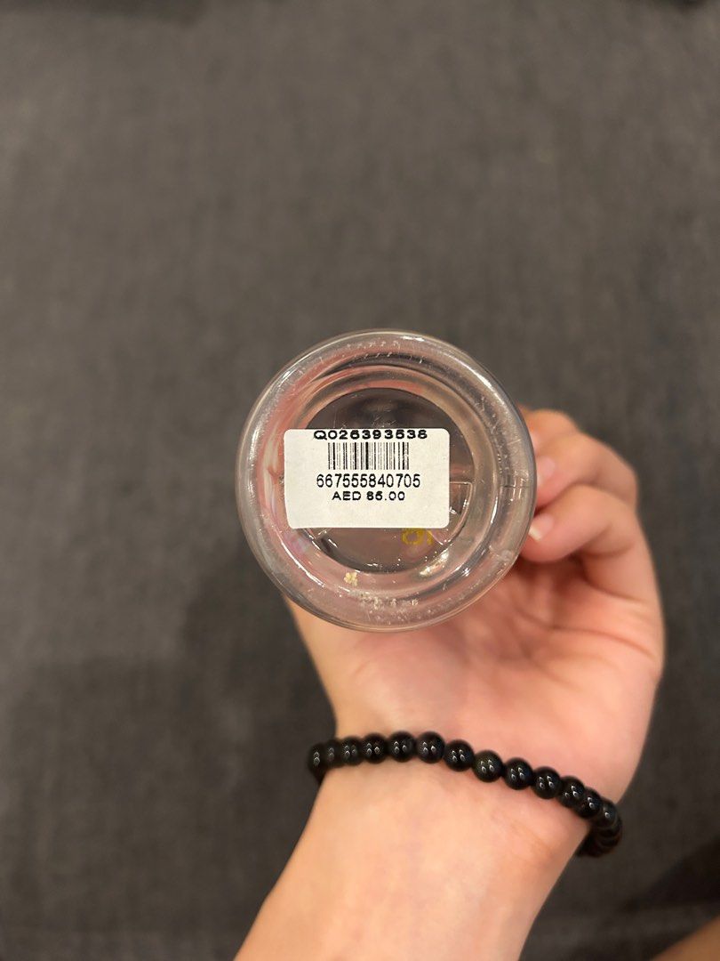 Gingham Love by Bath & Body Works BBW - 236mL (Category: Fragrance & Deodorants) located in Dasmarinas. Submitted by phia.aesi (Listing ID 1303506855, Image 3). Description: “What it smells like: love at first sight—sweet, warm, happy and playfully romantic.” ✨ HARD TO FIND ITEM ✨ Fragrance type: Floral, fruity & gourmand Notes: Red berries, rose, meringue, freesia & sugar Capacity: 236mL Condition: Still ~85-90% full. Purchased from: Dubai Origi