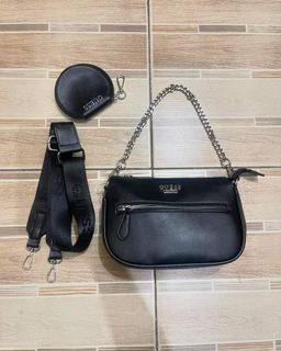 GUESS Baguette Leather bag