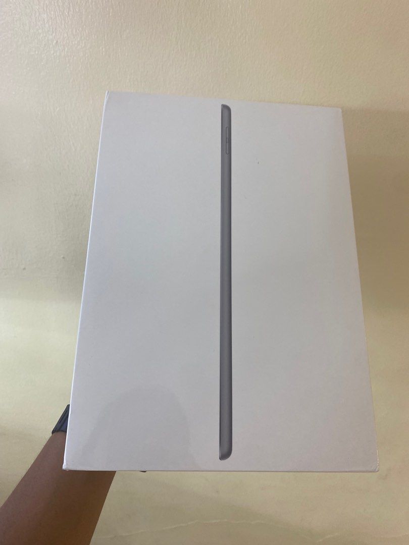 iPad 9th Generation Wi-Fi 256gb (Category: iPad) located in San Juan City. Submitted by rodelmarllemit (Listing ID 1303525029, Image 1). Description: Brandnew iPad 9th Generation Wi-Fi Rom: 256gb Color: Space Gray 1 year warranty Mode of Payment: •Cash •Bank Transfer •GCash & Pamaya Installment: •Credit Card •Ggives Facebook Page: •ASHLEY & LYN •JENNY TELECOM •Cash on Delivery •Shipping •Meet Up •Trade In You can visit our Physical store in Stall