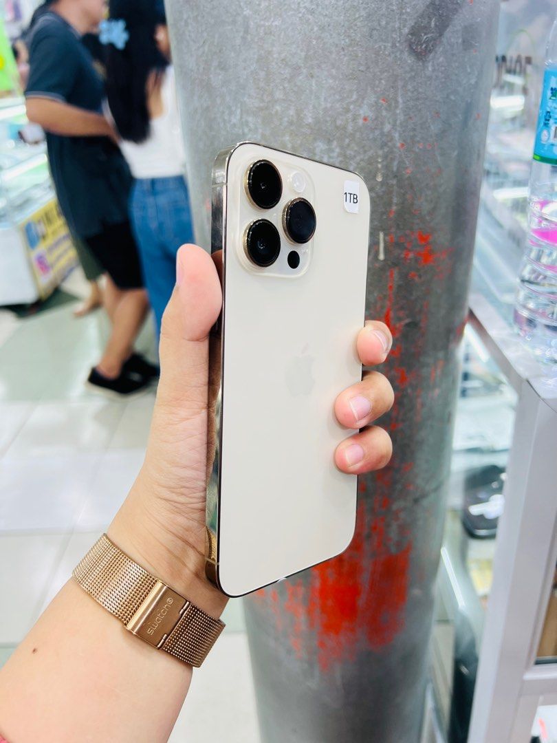 Iphone 14 Pro Max 1TB Good batt (Category: iPhone 14 Series) located in San Juan City. Submitted by javedsgadgetshop (Listing ID 1303541333, Image 3). Description: OPEN FOR INSTALLMENT VIA CREDIT CARD/GGIVES & SWAP/TRADE-IN! WE BUY AND SELL ( ANYKINDS OF UNIT BINIBILI PO NAMIN)! PTPA : Padelete po f bawal Read ❗️Onhand ‼️ Iphone 14promax •1TB •NTC Variant •Good batt health •Factory Unlock •95% Smoothness •No hidden issue | No Repaired •100% Authe