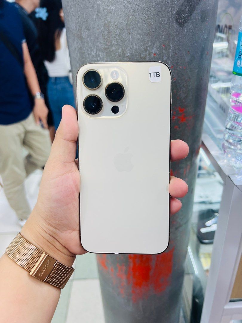 Iphone 14 Pro Max 1TB Good batt (Category: iPhone 14 Series) located in San Juan City. Submitted by javedsgadgetshop (Listing ID 1303541333, Image 1). Description: OPEN FOR INSTALLMENT VIA CREDIT CARD/GGIVES & SWAP/TRADE-IN! WE BUY AND SELL ( ANYKINDS OF UNIT BINIBILI PO NAMIN)! PTPA : Padelete po f bawal Read ❗️Onhand ‼️ Iphone 14promax •1TB •NTC Variant •Good batt health •Factory Unlock •95% Smoothness •No hidden issue | No Repaired •100% Authe